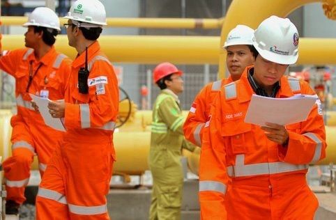 Mengelola APD di tempat kerja untuk Petugas K3